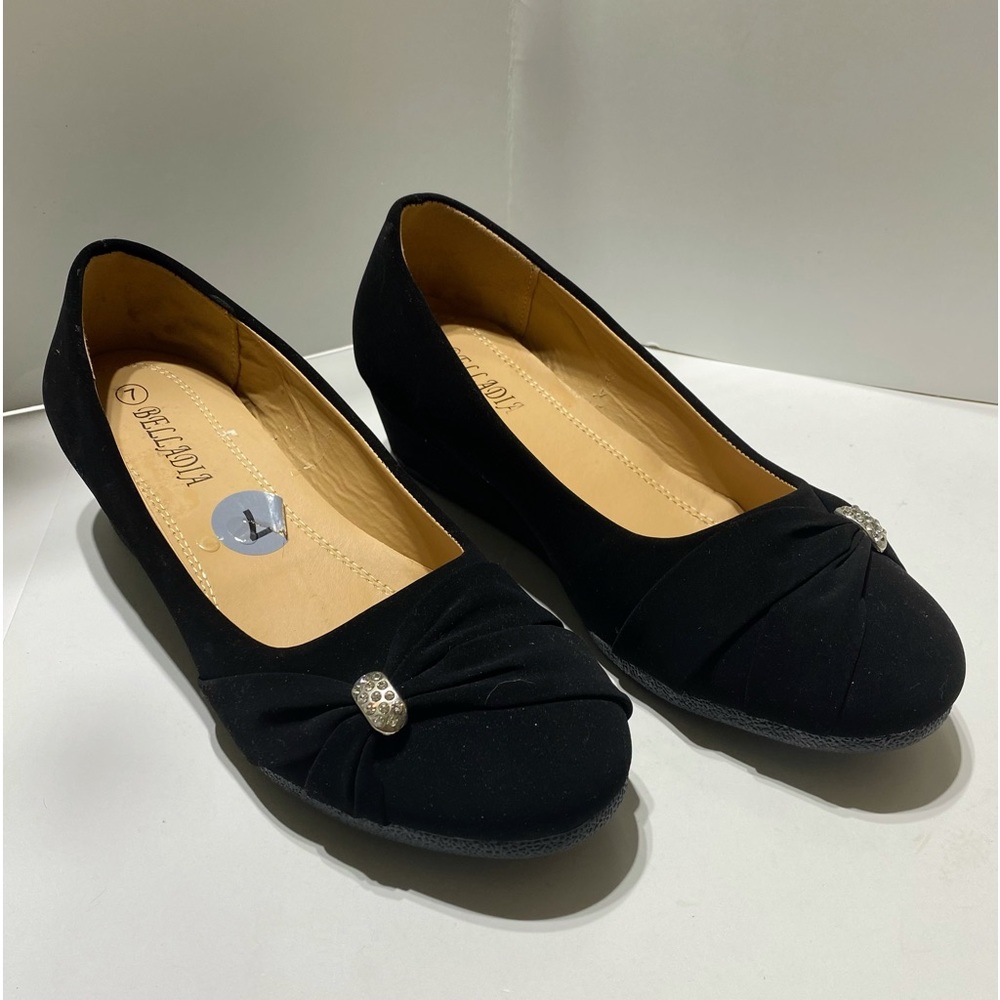 Belladia women’s Black dress shoes with rhinestones on top size 7 New - Picture 10 of 10